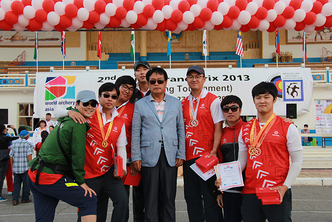 2013년 아시아그랑프리 단체 사진 입니다.